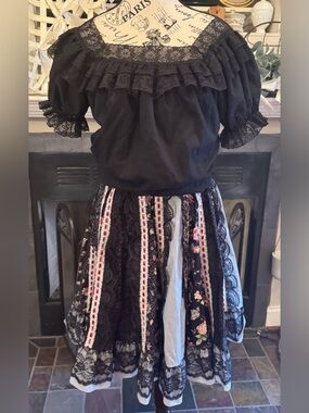 Vintage Square Dance Circle Skirt Set Black Lace Western Off Shoulder Ruffle Top